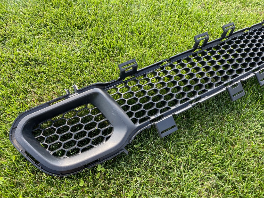 фото №2, Jeep cherokee kl решётка радиатора решётка радиатора решётка 68203216aa