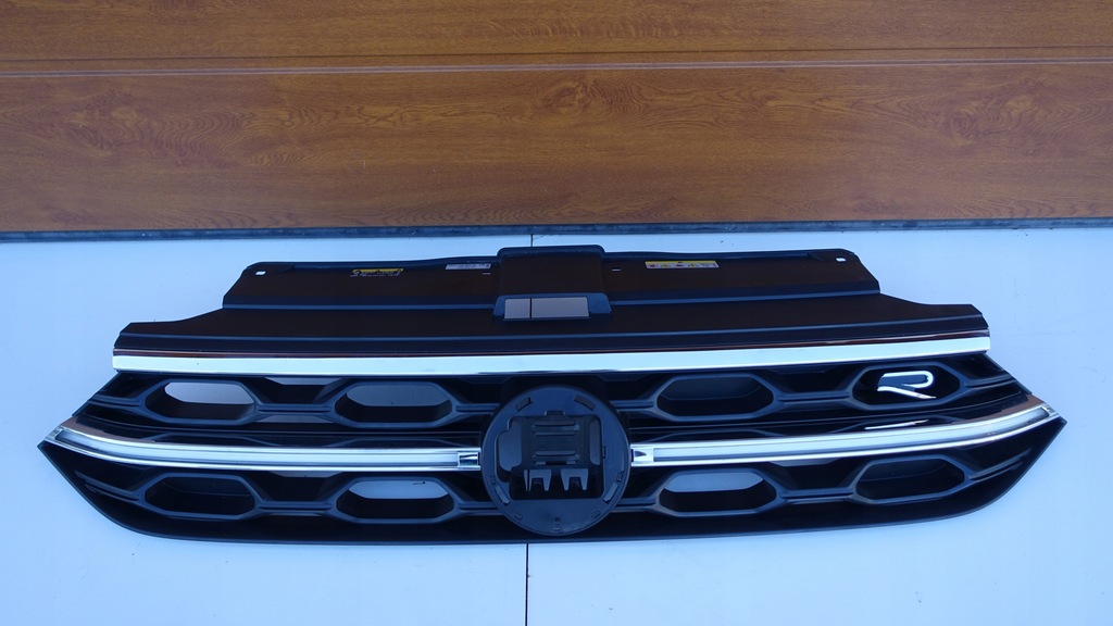 фото №1, Vw t-roc lift r-line led 2ga853651 решітка радіатора решітка радіатора