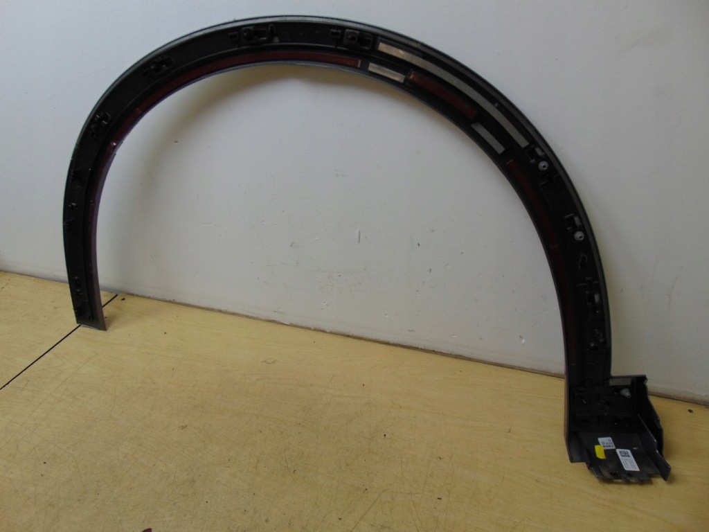 фото №14, Накладка крыла правая перед audi e-tron 4ke