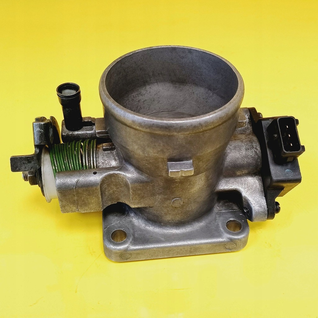 фото №6, Дросельна заслінка hyundai elantra 1.6 3517023000 nr569