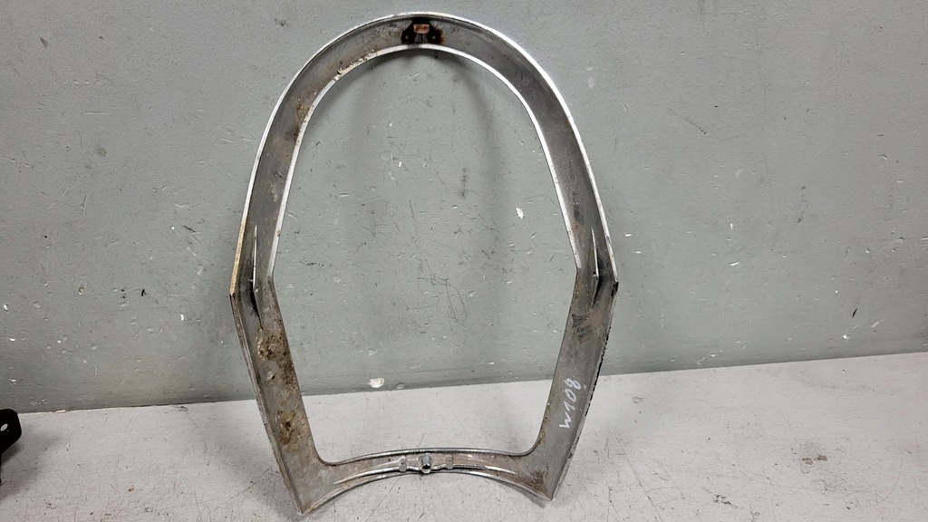 фото №5, Хром молдинг рамка лампы перед mercedes w108 w109