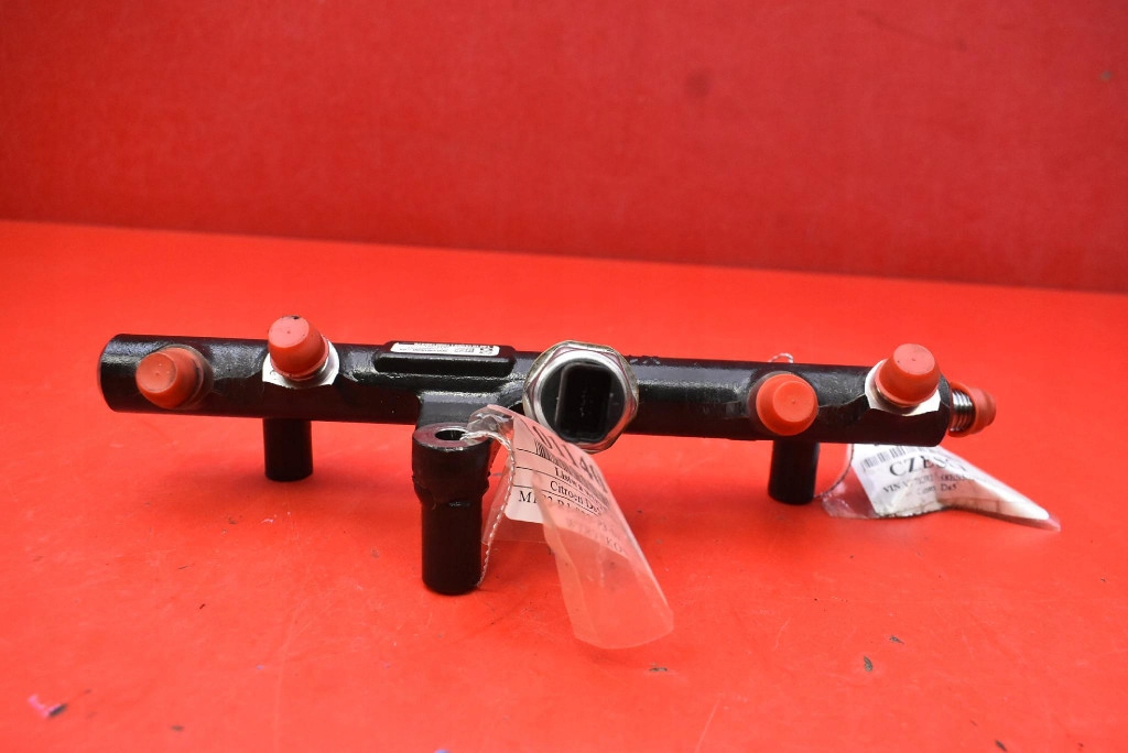 фото №6, Молдинг упорскування 9681909680-04 9814383880 citroen ds5 2.0 hdi 163 km