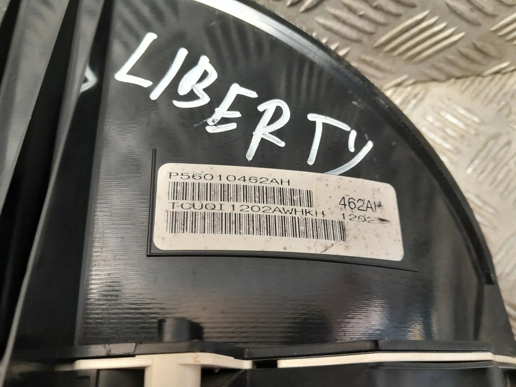 фото №11, Jeep cherokee liberty счетчик приборы 3.7 p56010462ah