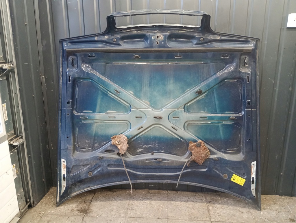 Капот volvo 850 granatowa Киев