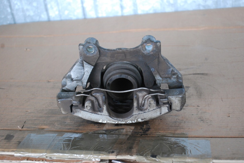 фото №9, Суппорт тормозной правый перед audi tt 8n 1.8t