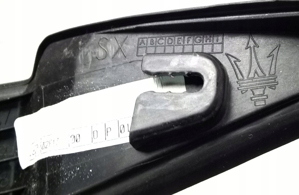 Maserati grecale m182 молдинг стійка скло лобове перед ліва оригінальний номер 670167248 Ціна