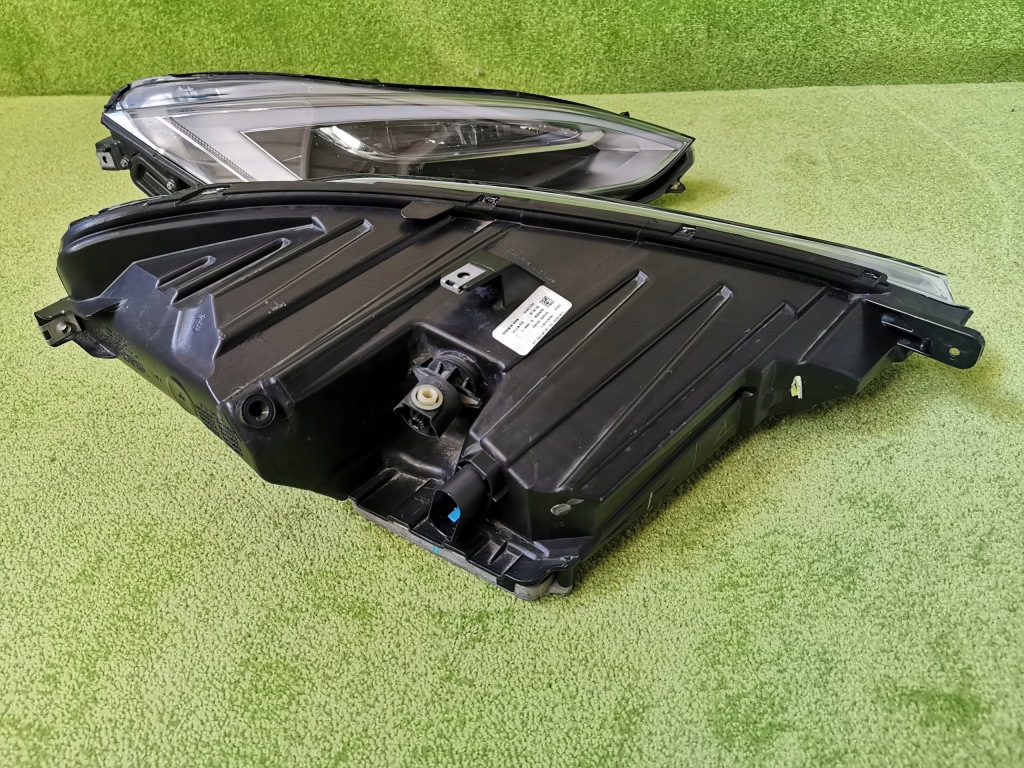 Tesla s рестайлинг  фонари перед full led комплект в Украине