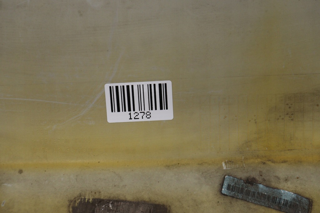 Купити Молдинг поріг накладка поріг ліва mercedes a190 c190 amg gt gts 14-