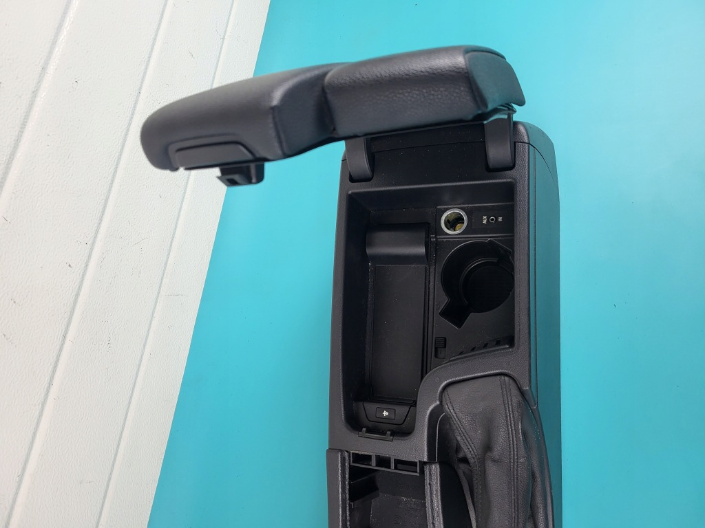 фото №7, Bmw e90 e91 08r підлокітник тунель середній europa