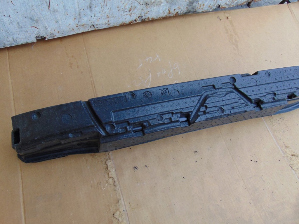 Балка бампера задняя vw passat b8 + абсорбер Доставка