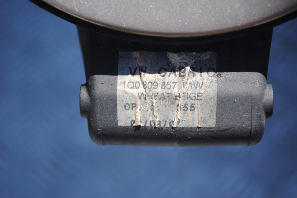 Крышка заливной топлива 1q0809857 vw eos ld1w в Украине