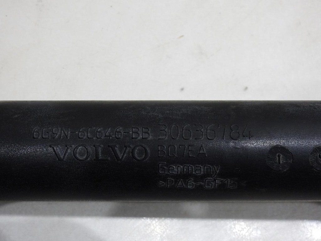 фото №8, Труба трубка интеркулер volvo v70 iii 2.5 t