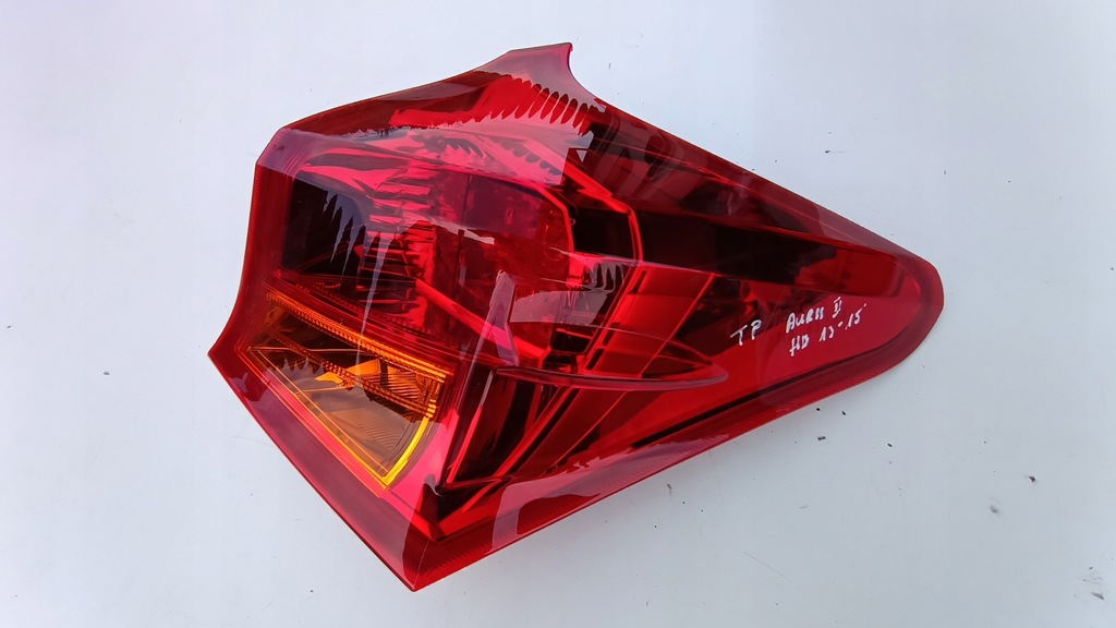 фото №1, Toyota auris ii 2 hb 12-15r лампа правая задняя