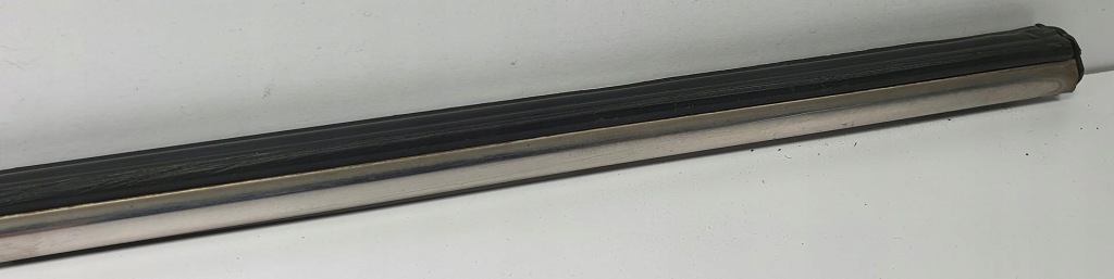 Молдинг декоративна двері правий задній mercedes w115 w114 Ціна