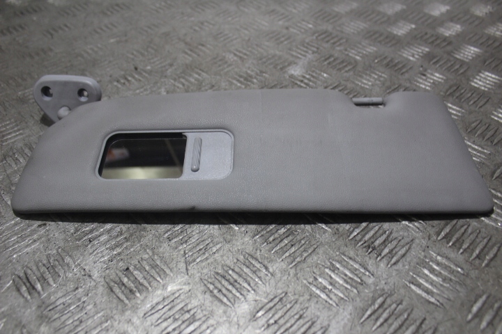 фото №1, Захист сонцезахисна ліва bmw 1 118d e81