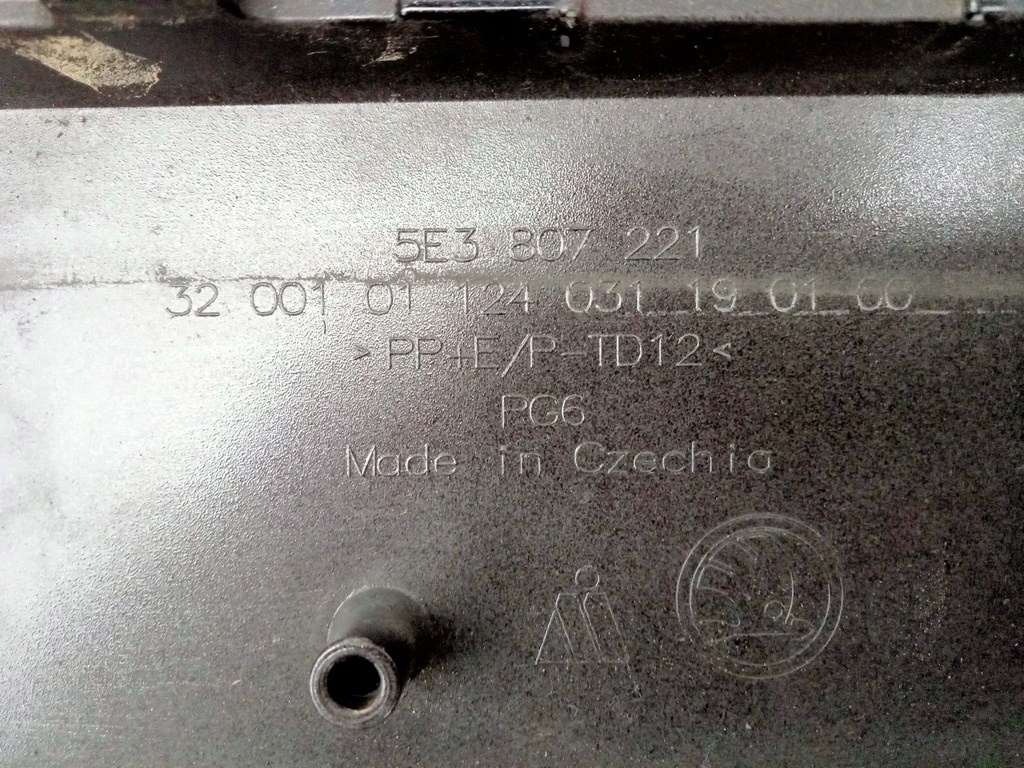 фото №16, Skoda octavia iv 4 - бампер перед 21nx5 5e3807221