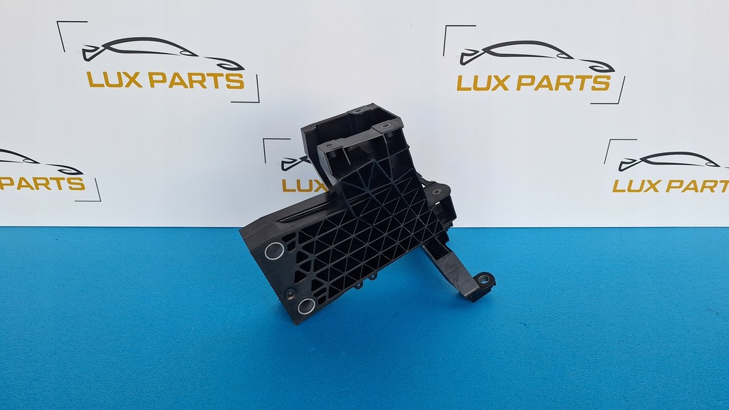 фото №1, Mercedes s w223 кронштейн поперечина передній правий