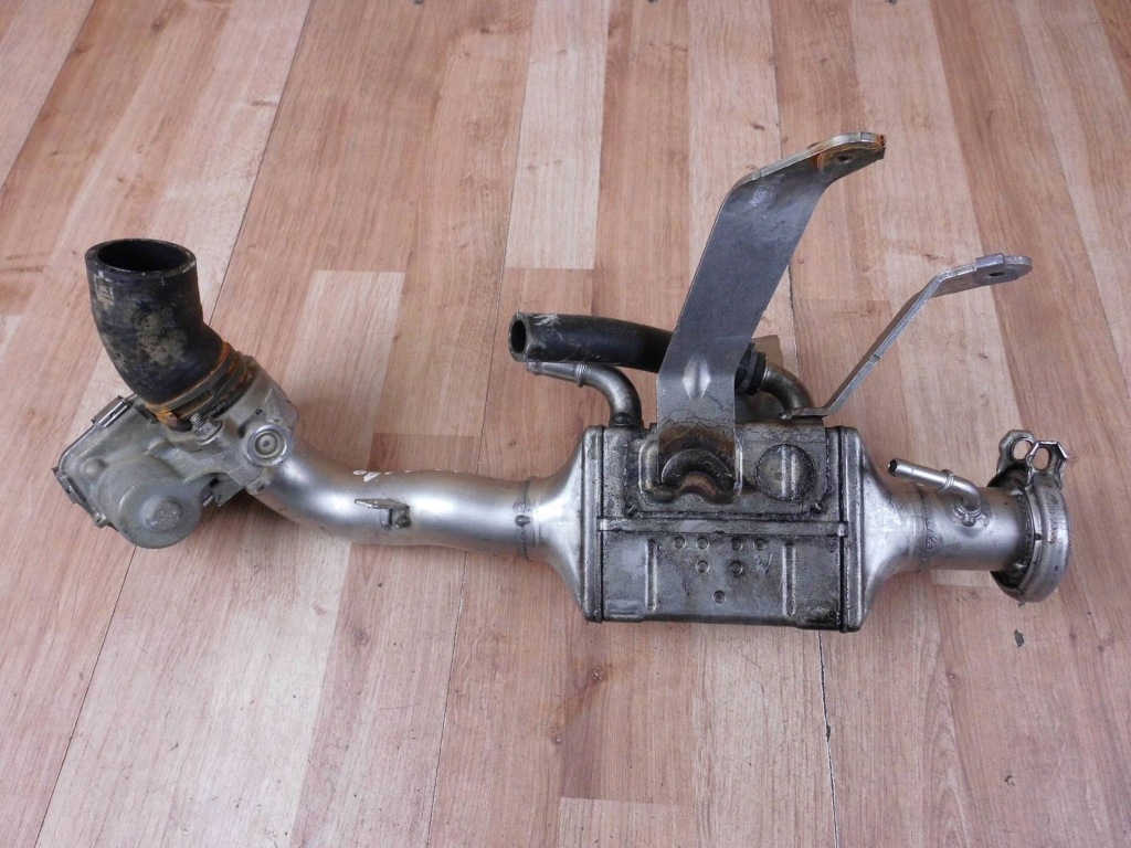 фото №2, Audi a8 s8 d5 радиатор радиатор выхлопных газов egr 059131508bq 059 131 508 bq