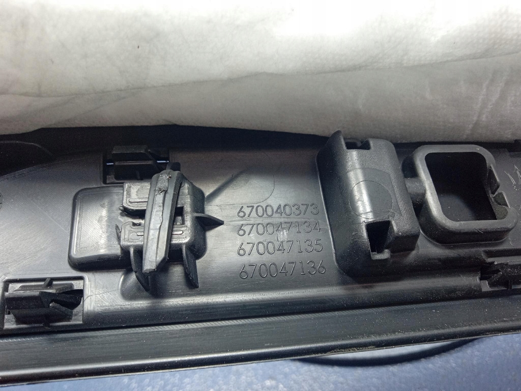 фото №7, Maserati levante молдинг порог накладка порог правая 670040373