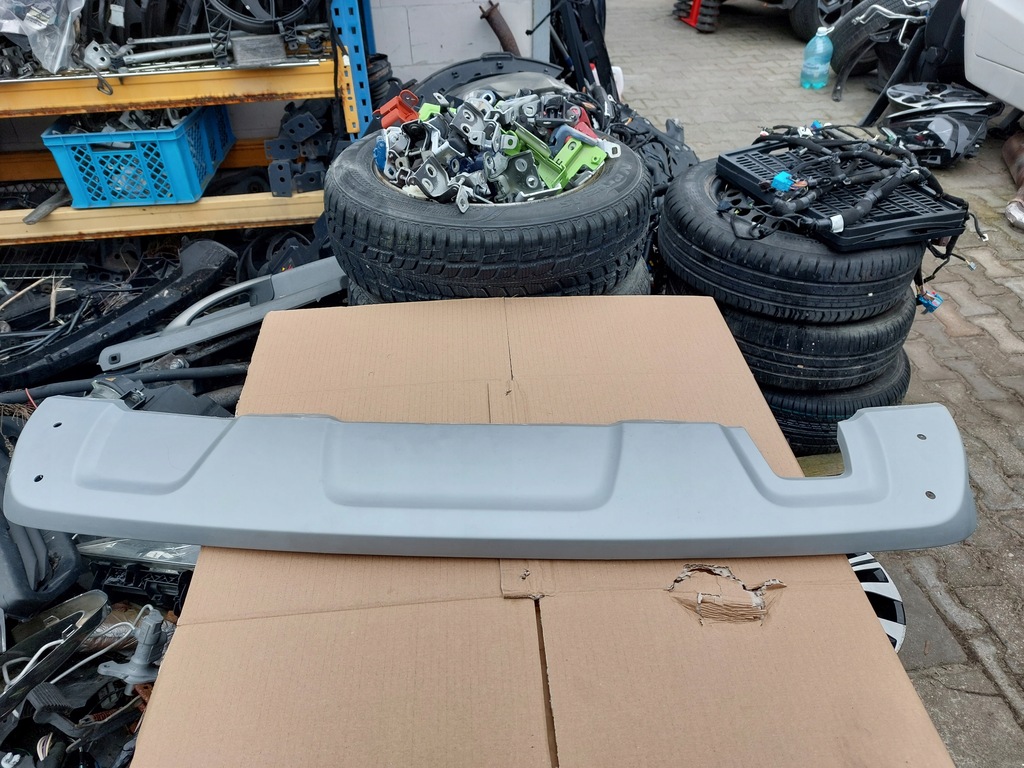 фото №1, Спойлер накладка бампера задня dacia duster