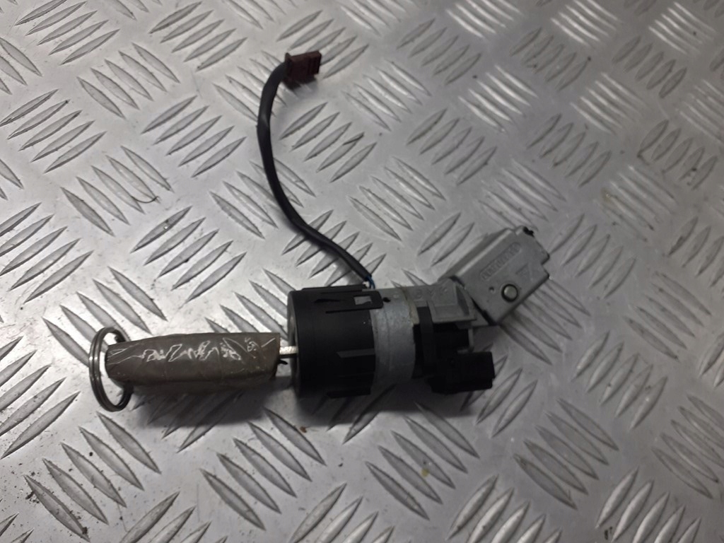 фото №1, Замок запалювання з ключ citroen c4 picasso 36410600