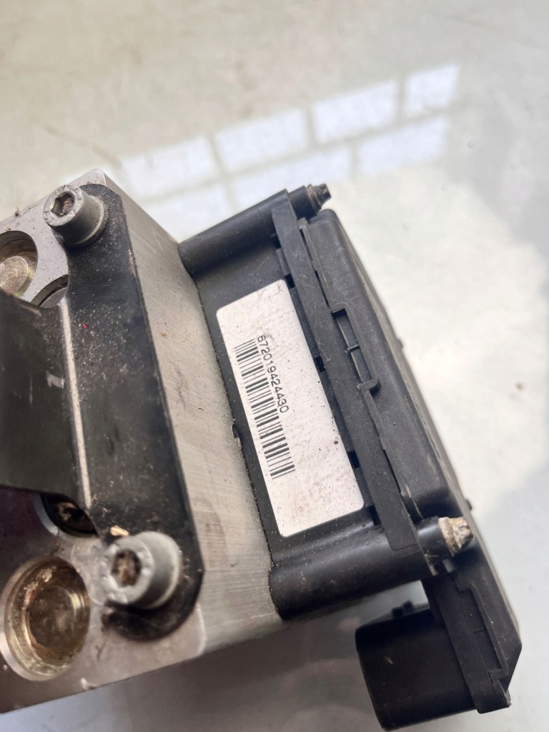 Bmw 3 e46 2000cm3 дизель насос abs 10094808023 Оригинал