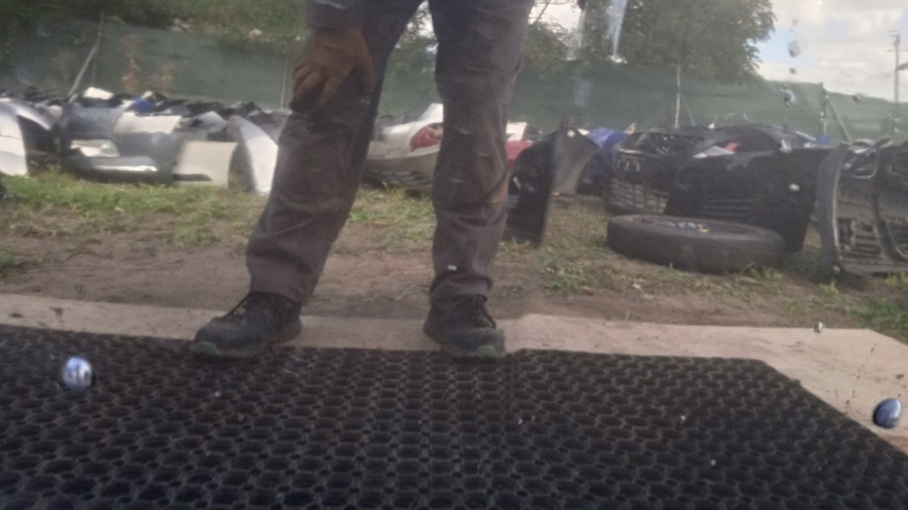 фото №6, Renault clio iii капот nv676