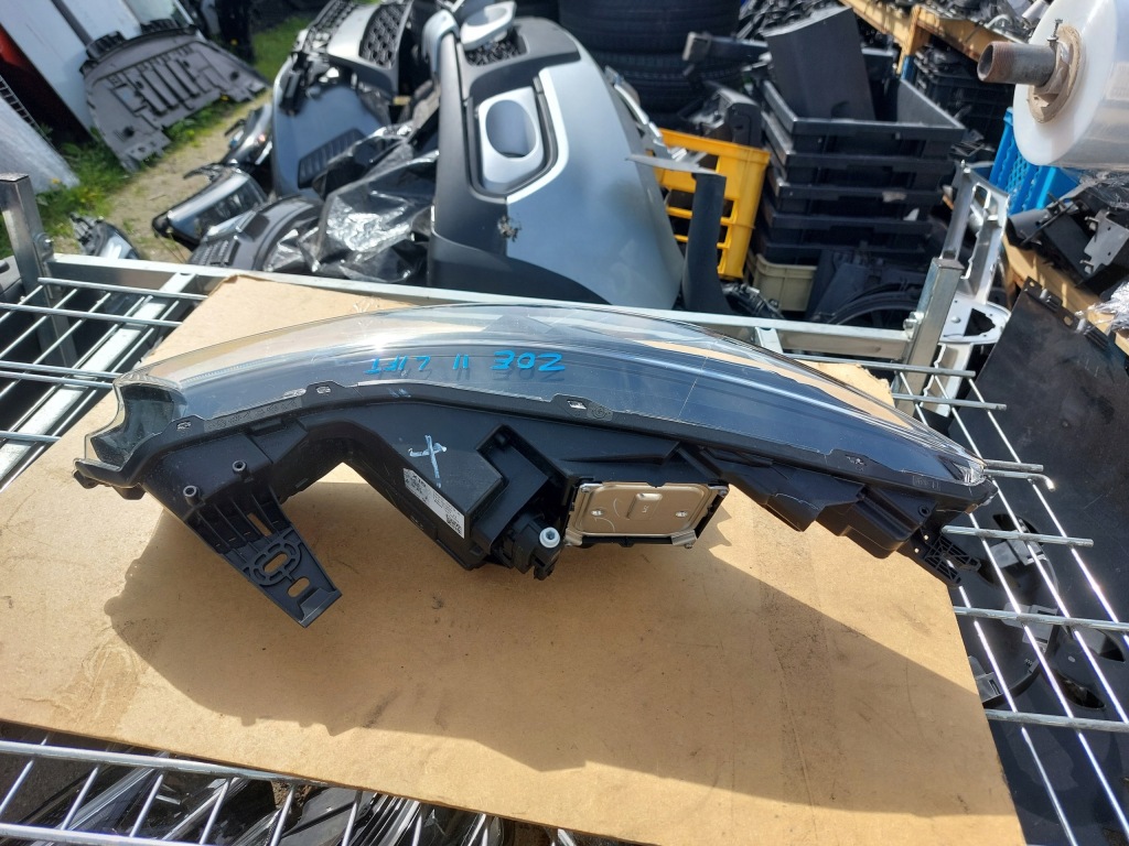 Фара передняя правый  renault zoe 2 рестайлинг  22- full led Оригинал