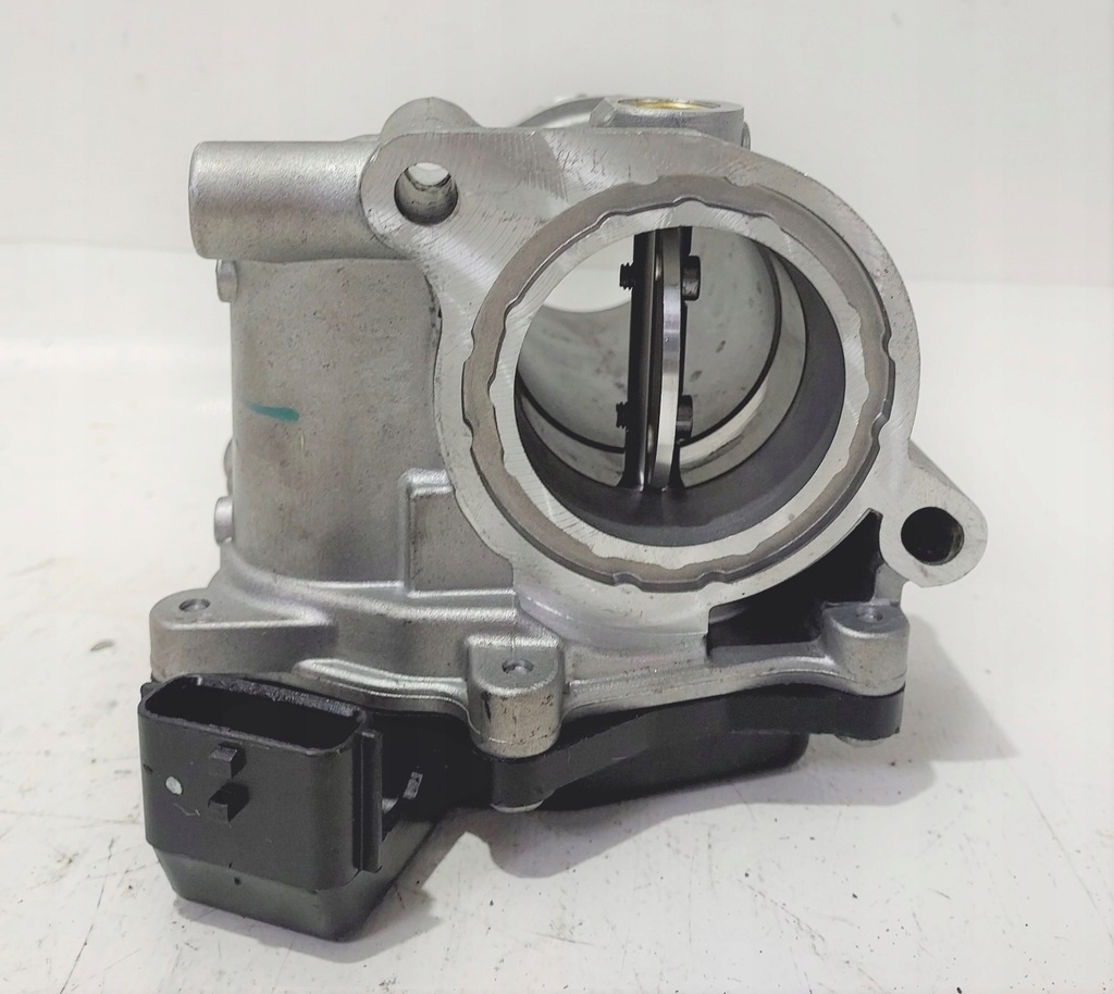 фото №1, Дроссельная заслонка renault dacia mercdedes 161a03415r