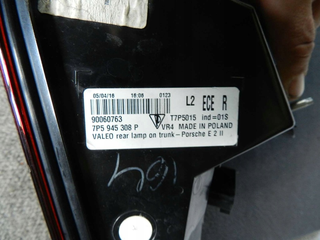 фото №5, Porsche cayenne 7p5 lift 14- лампа led кришка багажника права