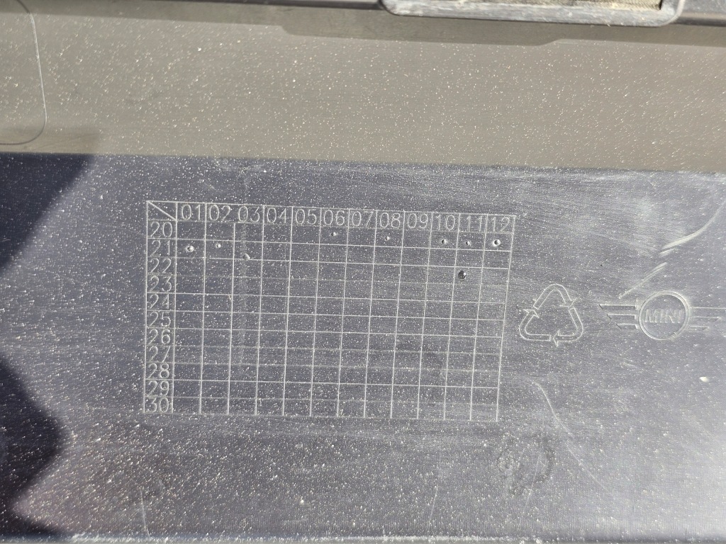 Дифузор бампера задній mini cooper f56 lci рестайлінг  2020 - задній 9450581 Оригінал