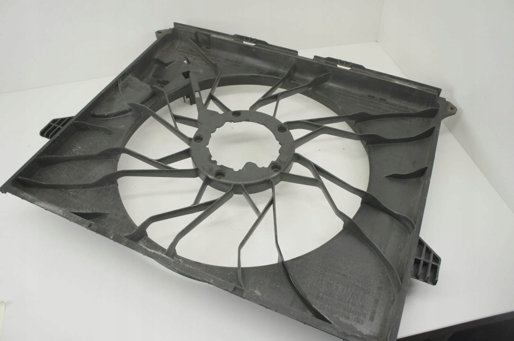 фото №1, Ez259 mercedes w251 3.0cdi корпус вентилятора