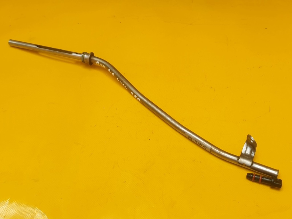 фото №1, Направляющая щуп rs4 rs5 4.2 fsi cfs 079115607aq