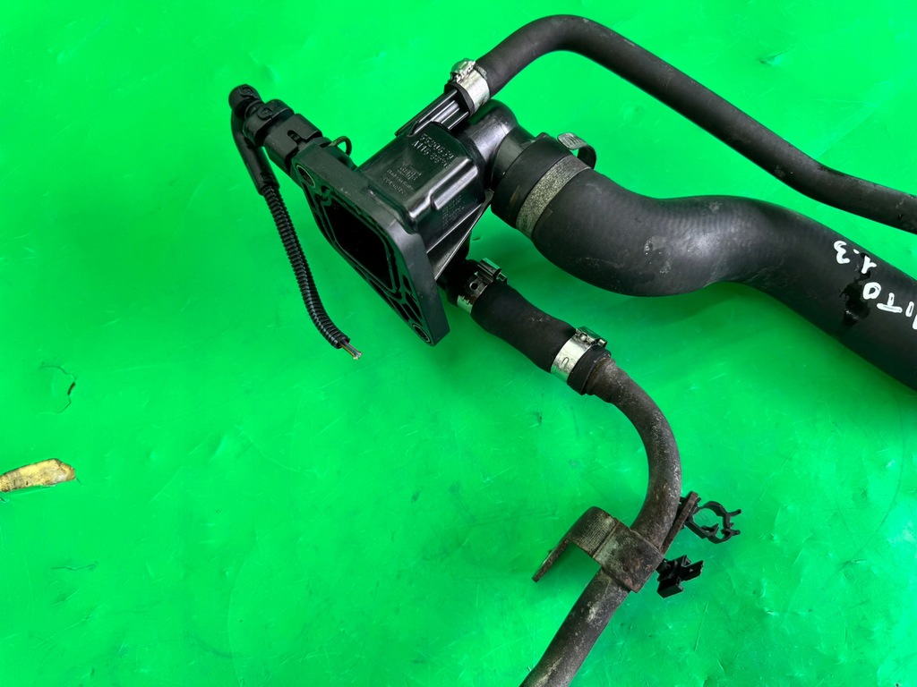 фото №3, Корпус термостата труба гумовий елемент шланг wody alfa romeo mito 1.3 jtdm 08-