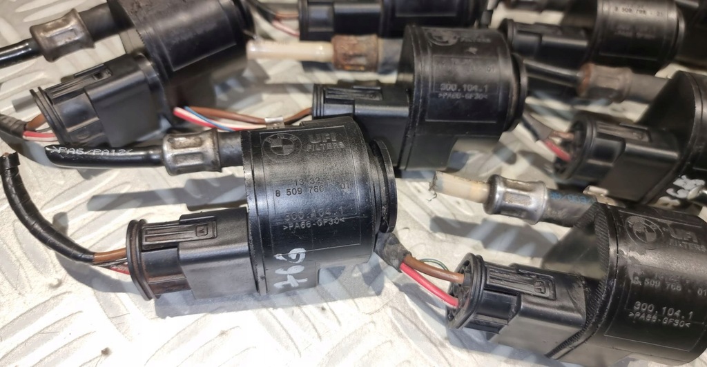 фото №15, Bmw e60 lci e87 e90 e92 e93 нагрівач фільтра пального 3 pin 8509766 штекер