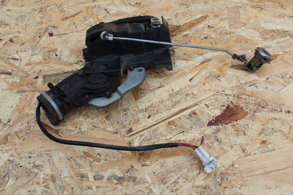 фото №1, Замок дверь правый перед suzuki grand vitara i