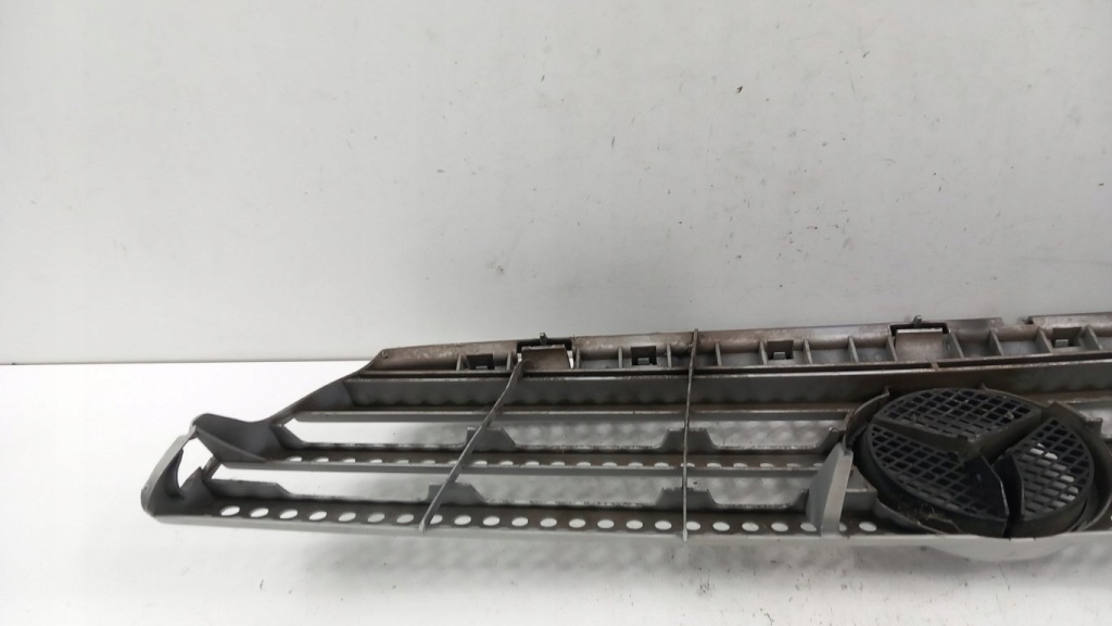 Mercedes w169 amg решітка  решітка радіатора в Україні