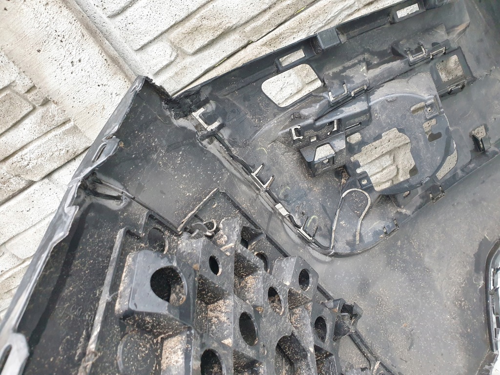 фото №7, Peugeot 3008 бампер перед