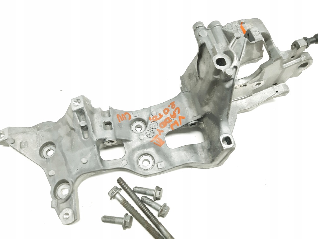 Купити Vw caddy 3 2.0 tdi кронштейн генератора 04l903143d cuu