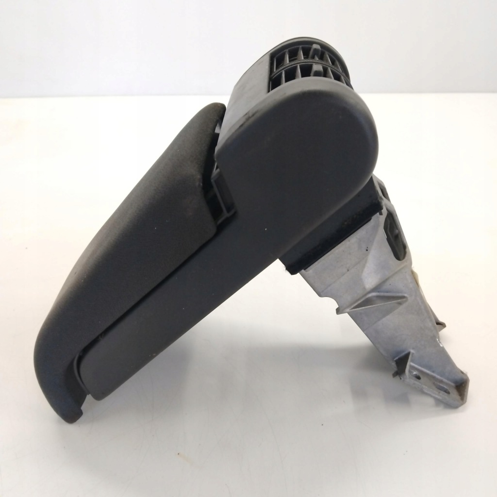 Купить Подлокотник opel vectra c 13173082 1.9l дизель 88kw 2005