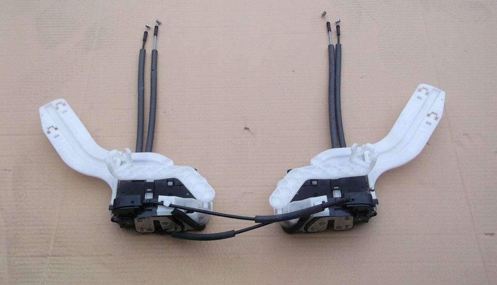 фото №1, Hyundai ix35 замок двері задня 7 pin