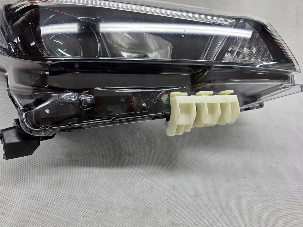 фото №15, Nissan leaf ii 2 лампа перед передняя правая линза led europa 260105sh0a