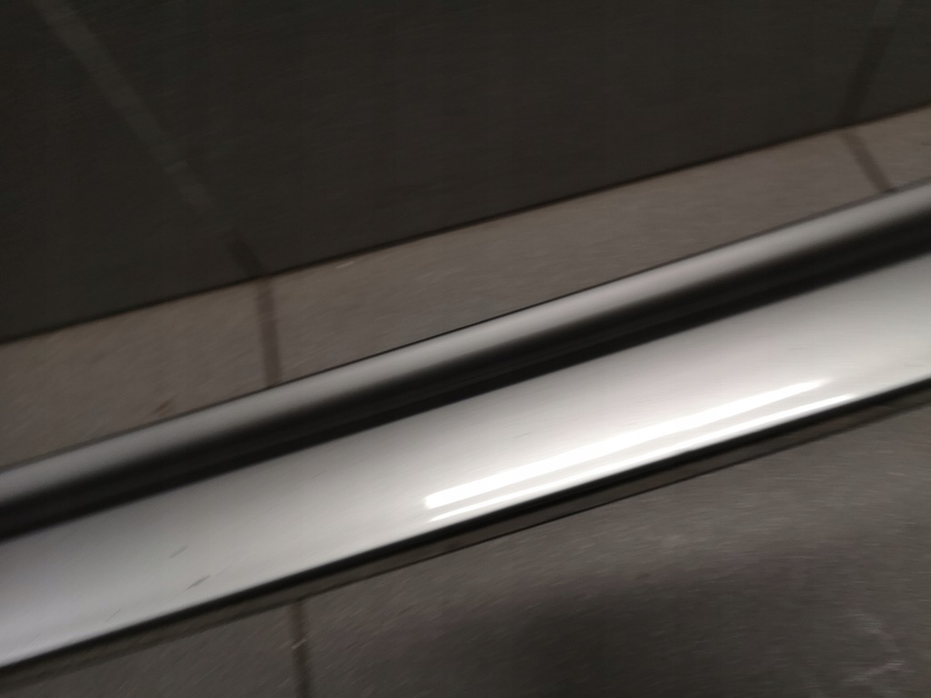 фото №8, Молдинг дверь правый перед audi a8 d3 odstaje