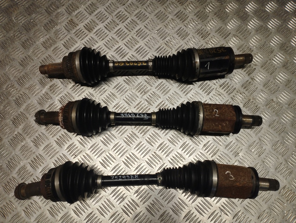 фото №1, Bmw e90 e91 x-drive привідний вал ліва 7529388