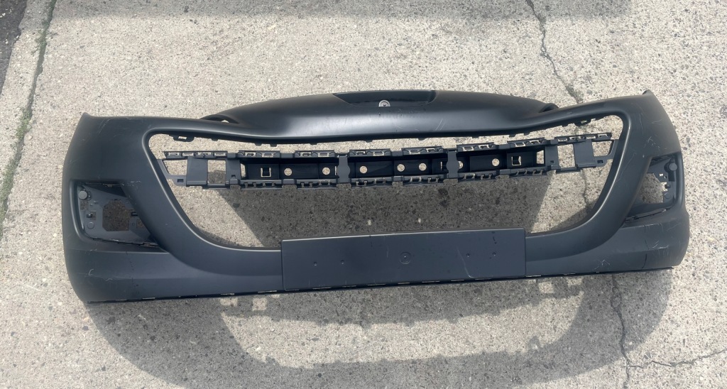 Купить Peugeot 207 рестайлинг  бампер передний перед 9688071577