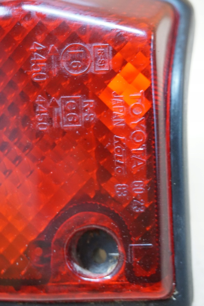 фото №8, Land cruiser lj70 лампа лівий задня w крила 89r