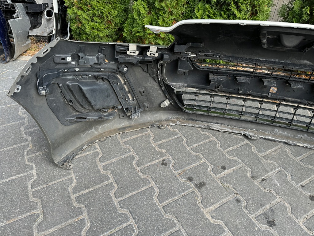 Бампер перед передний peugeot 308 1 t7 рестайлинг Киев