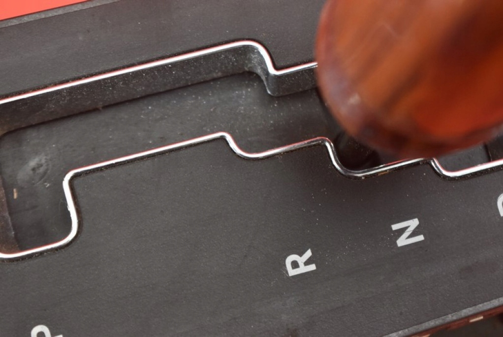 фото №10, Выборщик домкрат передач автоматическая коробка передач 04779388ag dodge magnum 3.5 v6 254 km 03-08