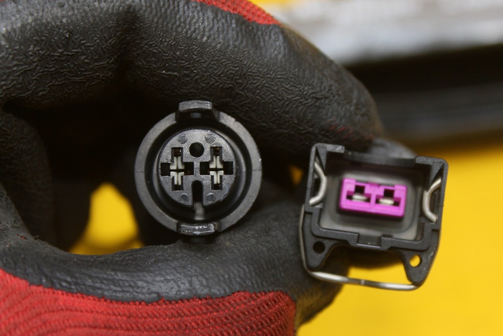 фото №8, Ручка левый перед замок зажигания с ключ a4 b5 fl