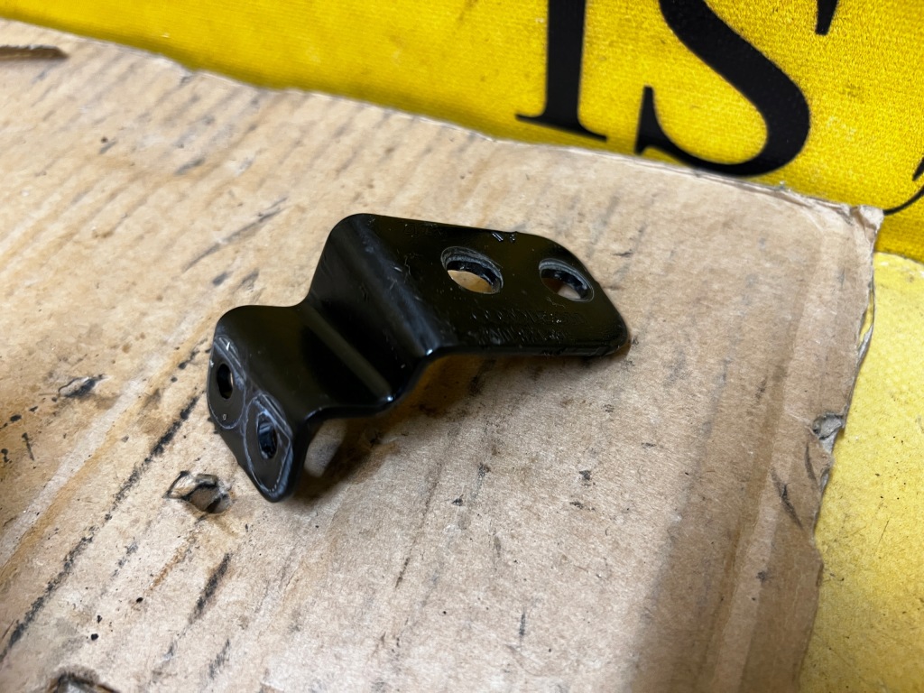 фото №7, Комплект кронштейн кронштейн крыла перед правый левый audi a8 d5 ly9t